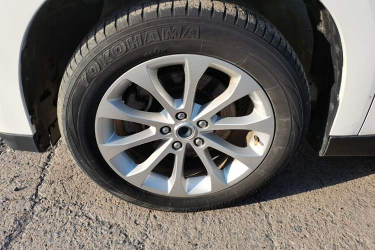 Used Haval H2 2018 Blue-Label 1.5T Dual-Clutch Two-Wheel-Drive Luxury Model Left Front Wheel Hub
