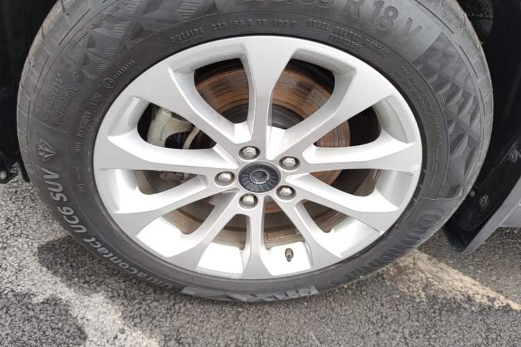 Used Haval H2 2018 Red-Label 1.5T Dual-Clutch Two-Wheel-Drive Luxury Model Left Front Wheel Hub