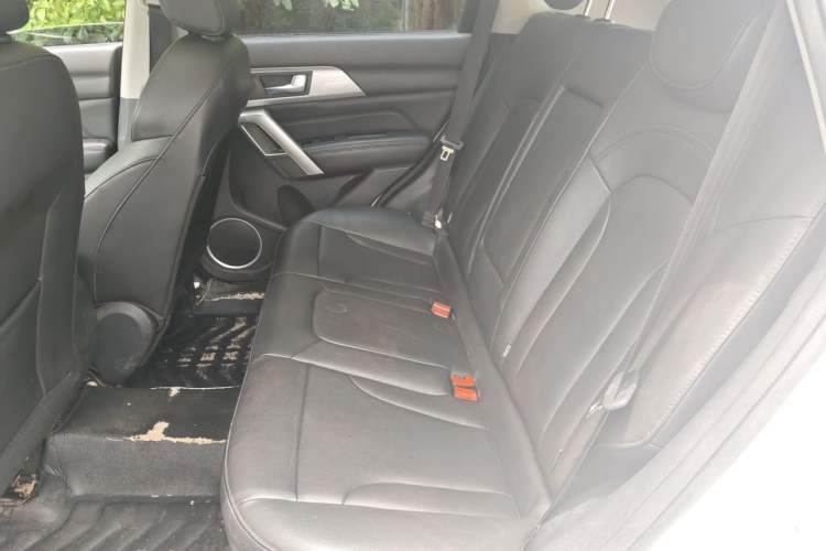 Used Haval H2 2018 Red-Label 1.5T Manual Two-Wheel Drive Luxury Model Left Rear Seat