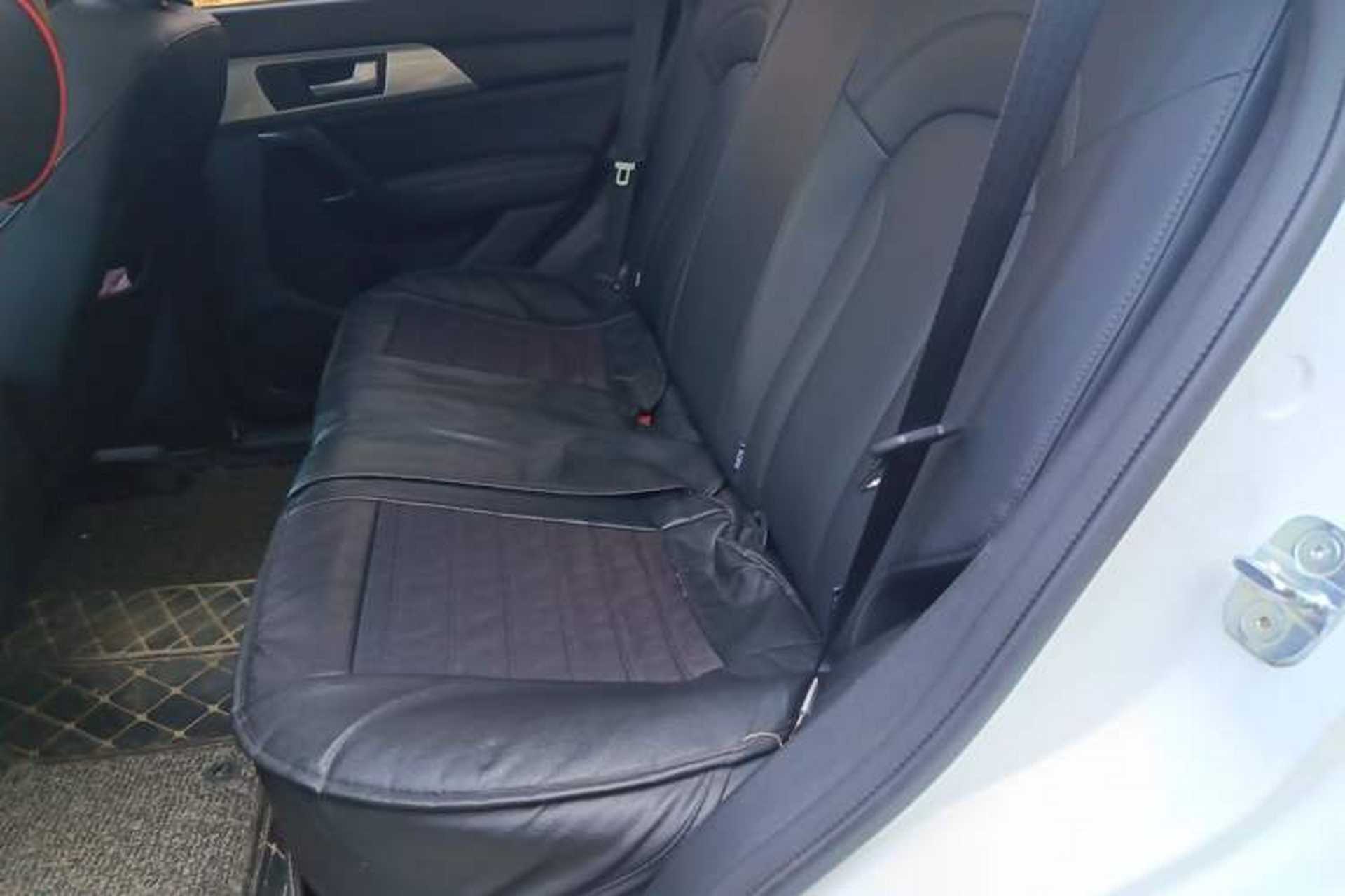Used Haval H2 2018 Chuanxiang Edition Blue Badge 1.5T Dual-Clutch Two-Wheel Drive ZhiShang Model Left Rear Seat