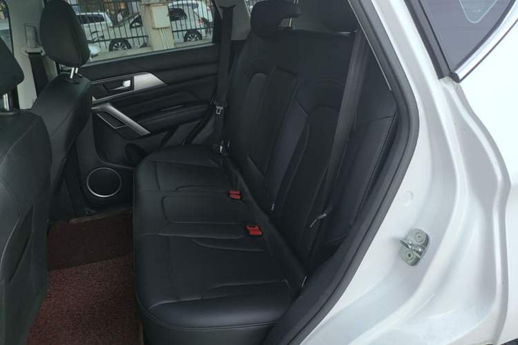 Used Haval H2 2018 Red-Label 1.5T Dual-Clutch Two-Wheel-Drive Luxury Model Left Rear Seat