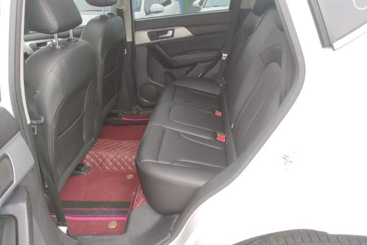 Used Haval H2 2018 Chuanxiang Edition Red Badge 1.5T Dual-Clutch Two-Wheel Drive Fashionable Model Left Rear Seat