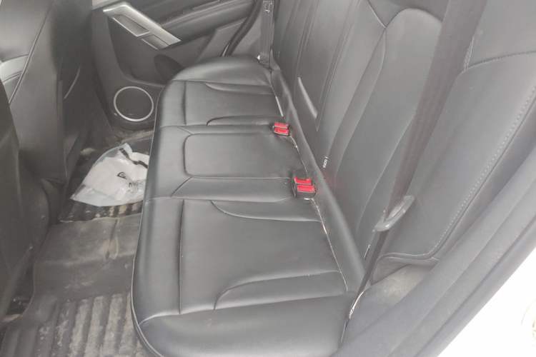 Used Haval H2 2018 Red-Label 1.5T Dual-Clutch Two-Wheel-Drive Elite Model Left Rear Seat