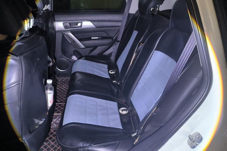 Used Haval H2 2018 Red-Label 1.5T Dual-Clutch Two-Wheel-Drive Luxury Model Left Rear Seat