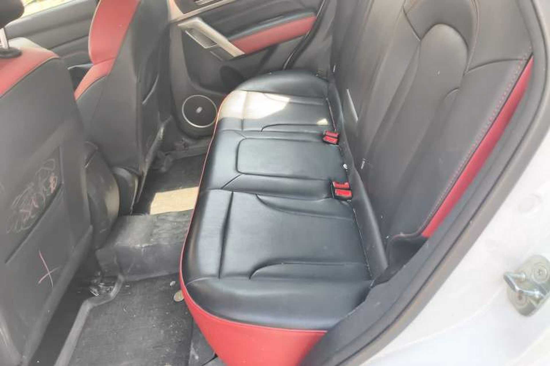 Used Haval H2 2018 Red-Label 1.5T Dual-Clutch Two-Wheel-Drive Luxury Model Left Rear Seat