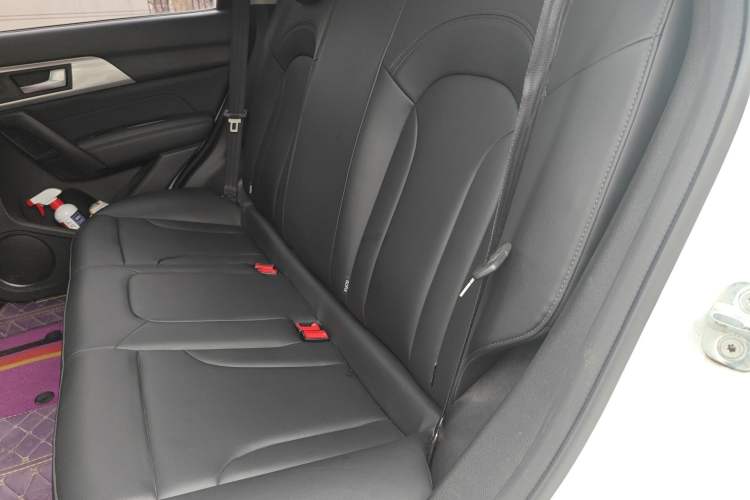 Used Haval H2 2018 Red-Label 1.5T Manual Two-Wheel Drive Elite Model Left Rear Seat