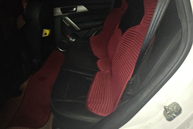 Used Haval H2 2018 Red-Label 1.5T Manual Two-Wheel Drive Elite Model Left Rear Seat
