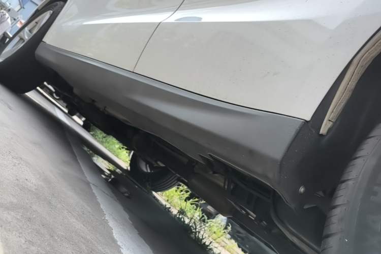 Used Haval H2 2018 1.5T Dual-Clutch Two-Wheel Drive Fashion Model China VI Standard Left Side Sill