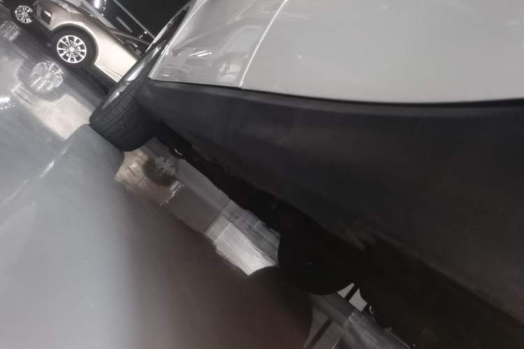 Used Haval H2 2018 1.5T Dual-Clutch Two-Wheel Drive Fashion Model China VI Standard Left Side Sill