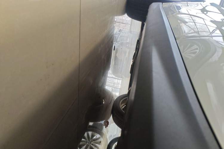 Used Haval H2 2018 1.5T Manual Two-Wheel Drive Luxury Model China VI Standard Left Side Sill