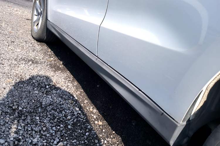 Used Haval H2 2018 Chuanxiang Edition Blue Badge 1.5T Dual-Clutch Two-Wheel Drive Fashionable Model Left Side Sill