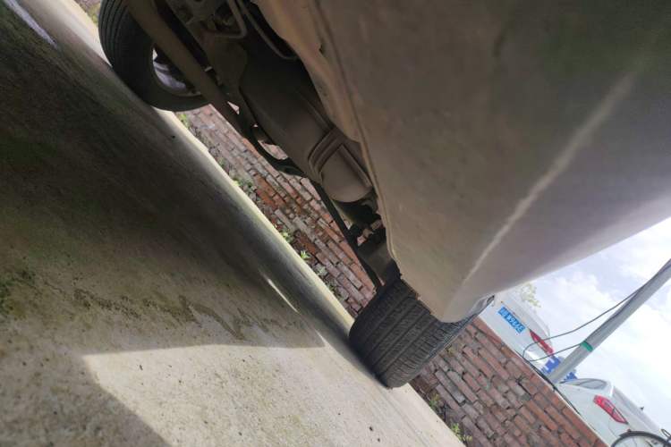 Used Haval H2 2018 1.5T Dual-Clutch Two-Wheel Drive Fashion Model China VI Standard Left Side Sill