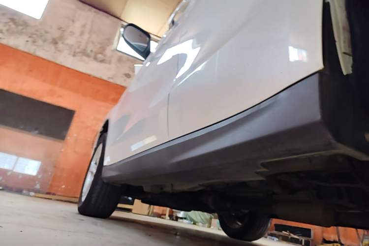Used Haval H2 2018 1.5T Dual-Clutch Two-Wheel Drive Fashion Model China VI Standard Left Side Sill