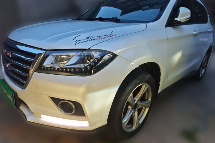 Used Haval H2 2018 Chuanxiang Edition 1.5T Dual-Clutch Two-Wheel Drive Fashion Model China V Standard Guazi used car, China used car export, Used car for sale, Used  cars, Cheapest cars for sale