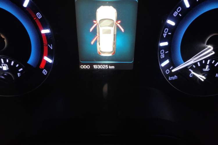 Used Haval H2 2018 Chuanxiang Edition Blue Badge 1.5T Manual Two-Wheel Drive Fashionable Model Odometer Close Up