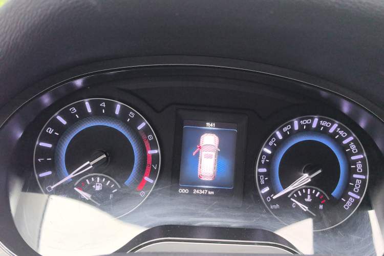 Used Haval H2 2018 Red-Label 1.5T Manual Two-Wheel Drive Elite Model Odometer Close Up