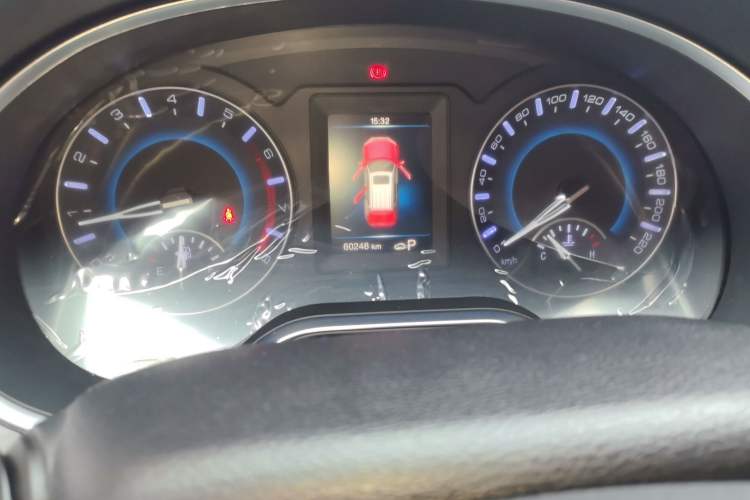 Used Haval H2 2018 Blue-Label 1.5T Dual-Clutch Two-Wheel-Drive Luxury Model Odometer Close Up
