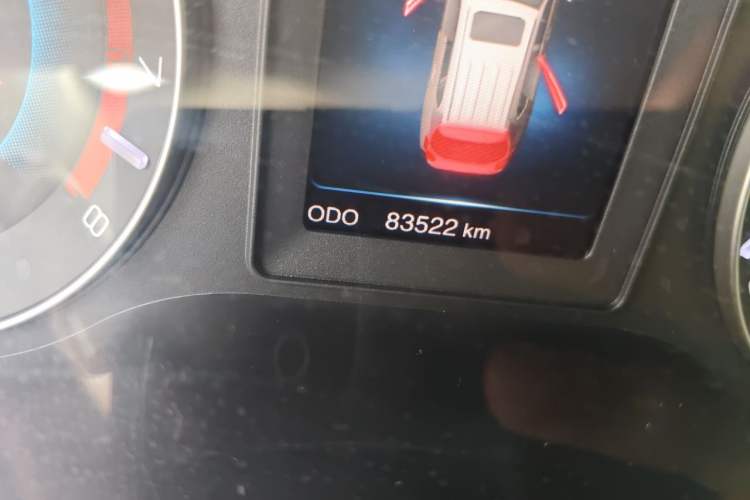 Used Haval H2 2018 Red-Label 1.5T Manual Two-Wheel Drive Luxury Model Odometer Close Up