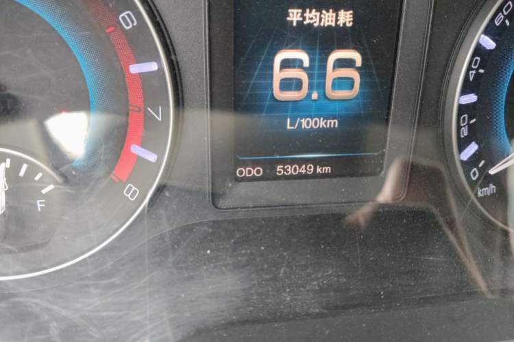 Used Haval H2 2018 Blue Label 1.5T Manual Two-Wheel Drive Elite Model Odometer Close Up