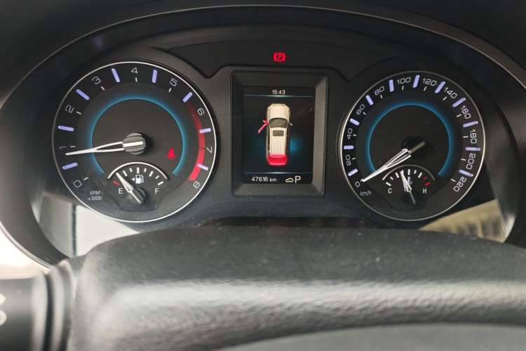 Used Haval H2 2018 Chuanxiang Edition Red Badge 1.5T Dual-Clutch Two-Wheel Drive Fashionable Model Odometer Close Up
