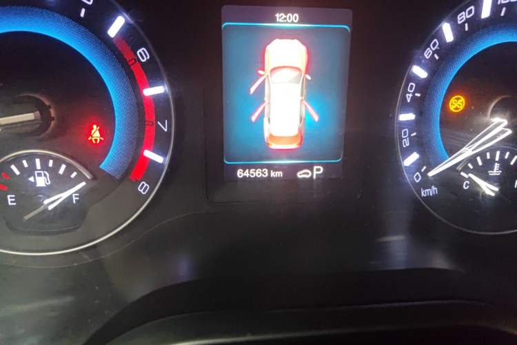Used Haval H2 2018 Blue-Label 1.5T Dual-Clutch Two-Wheel-Drive Luxury Model Odometer Close Up