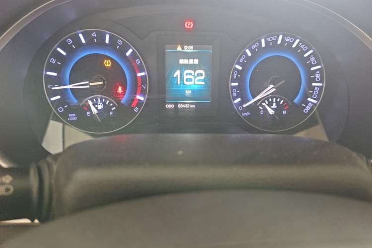 Used Haval H2 2018 Chuanxiang Edition Blue Badge 1.5T Manual Two-Wheel Drive Fashionable Model Odometer Close Up