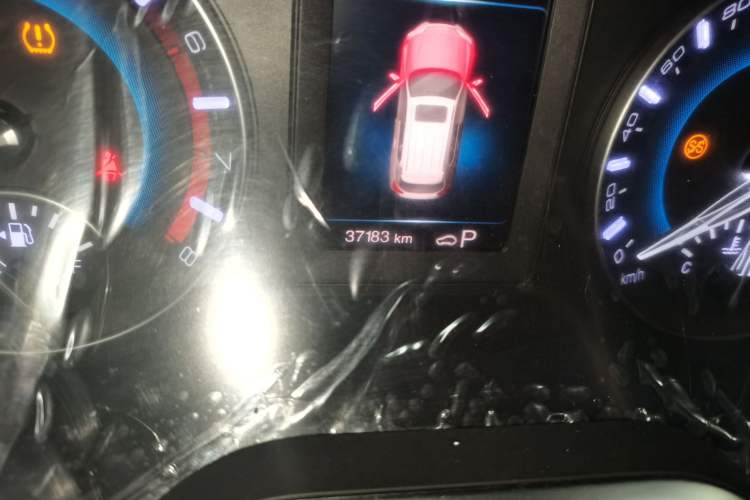 Used Haval H2 2018 Blue-Label 1.5T Dual-Clutch Two-Wheel-Drive Luxury Model Odometer Close Up