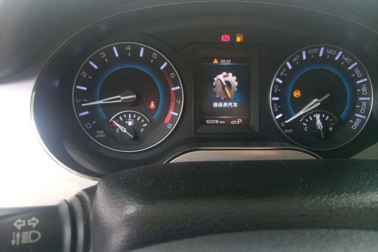 Used Haval H2 2018 Red-Label 1.5T Dual-Clutch Two-Wheel-Drive Elite Model Odometer Close Up