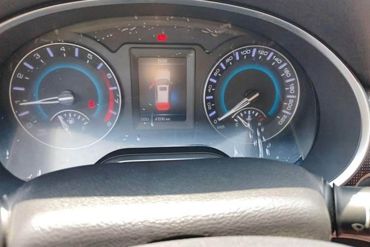 Used Haval H2 2018 Blue Label 1.5T Manual Two-Wheel Drive Luxury Model Odometer Close Up