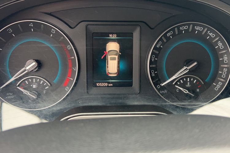 Used Haval H2 2018 Red-Label 1.5T Dual-Clutch Two-Wheel-Drive Luxury Model Odometer Close Up