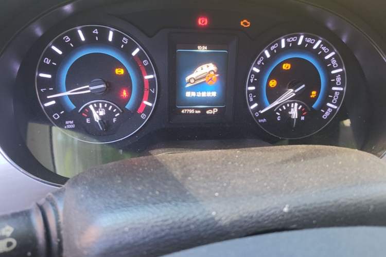 Used Haval H2 2018 Red-Label 1.5T Dual-Clutch Two-Wheel-Drive Luxury Model Odometer Close Up