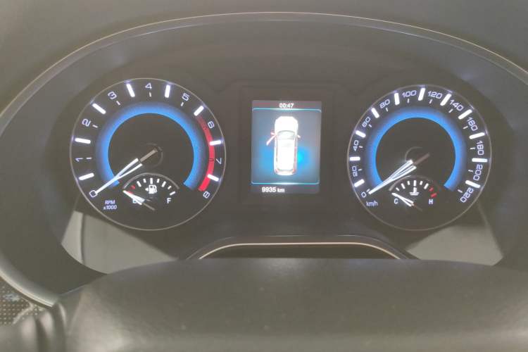 Used Haval H2 2018 Blue-Label 1.5T Dual-Clutch Two-Wheel-Drive Luxury Model Odometer Close Up