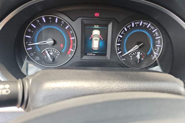 Used Haval H2 2018 1.5T Manual Two-Wheel Drive Luxury Model China VI Standard Odometer Close Up