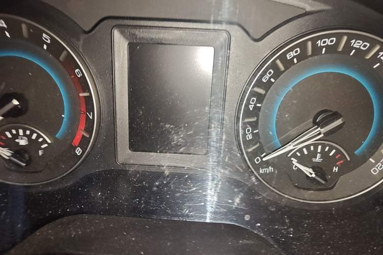 Used Haval H2 2018 Red-Label 1.5T Dual-Clutch Two-Wheel-Drive Elite Model Odometer Close Up