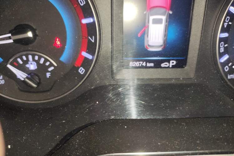 Used Haval H2 2018 Red-Label 1.5T Dual-Clutch Two-Wheel-Drive Luxury Model Odometer Close Up
