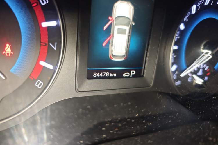 Used Haval H2 2018 Chuanxiang Edition Red Badge 1.5T Dual-Clutch Two-Wheel Drive ZhiShang Model Odometer Close Up