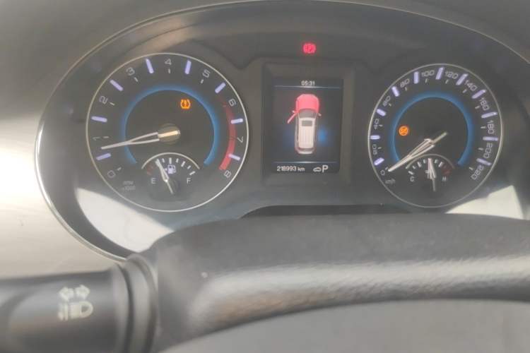 Used Haval H2 2018 Red-Label 1.5T Dual-Clutch Two-Wheel-Drive Luxury Model Odometer Close Up