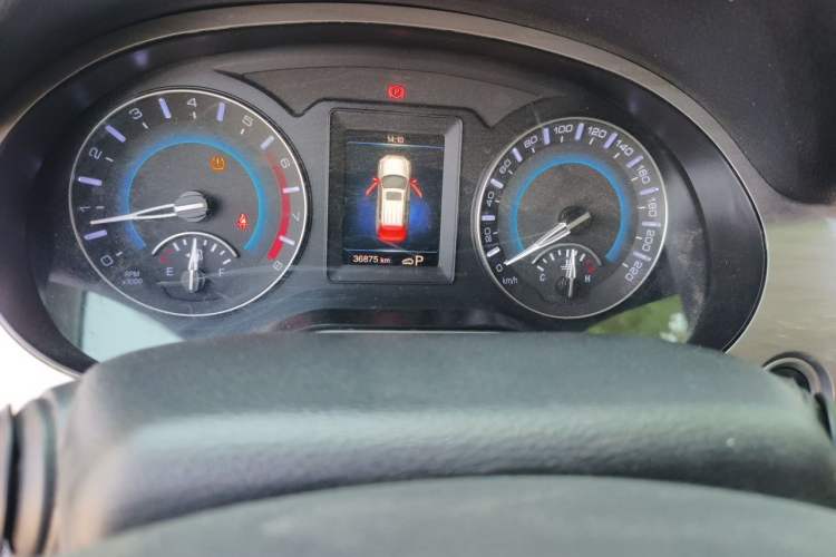 Used Haval H2 2018 1.5T Dual-Clutch Two-Wheel Drive Fashion Model China VI Standard Odometer Close Up