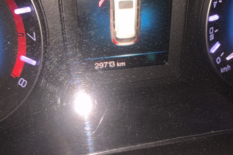 Used Haval H2 2018 Red-Label 1.5T Dual-Clutch Two-Wheel-Drive Luxury Model Odometer Close Up