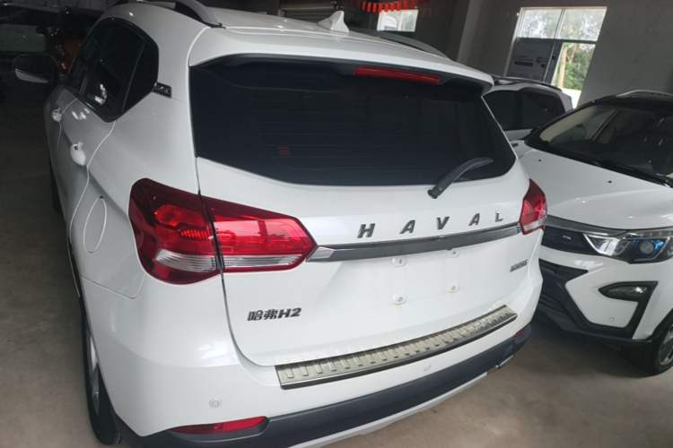 Used Haval H2 2018 Chuanxiang Edition Blue Badge 1.5T Dual-Clutch Two-Wheel Drive ZhiShang Model Rear