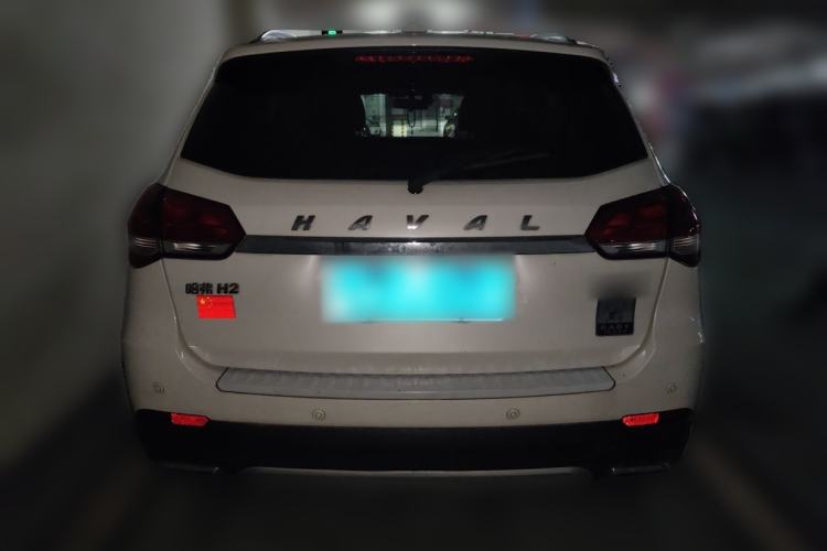 Used Haval H2 2018 Chuanxiang Edition Blue Badge 1.5T Manual Two-Wheel Drive Fashionable Model Rear