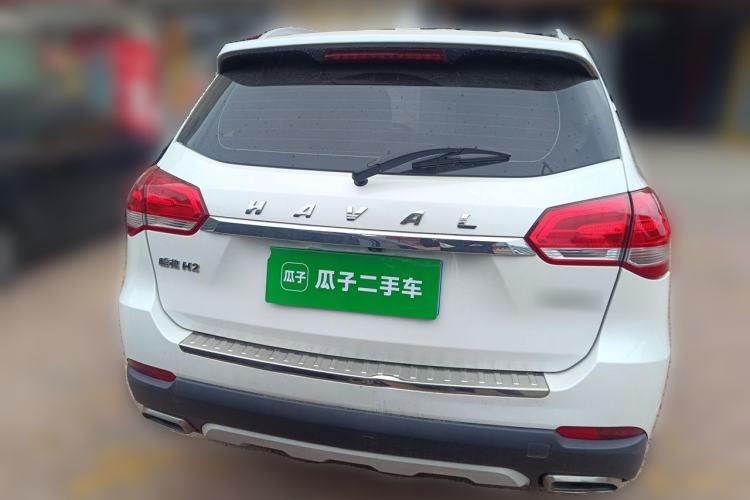 Used Haval H2 2018 Chuanxiang Edition Blue Badge 1.5T Manual Two-Wheel Drive Fashionable Model Rear
