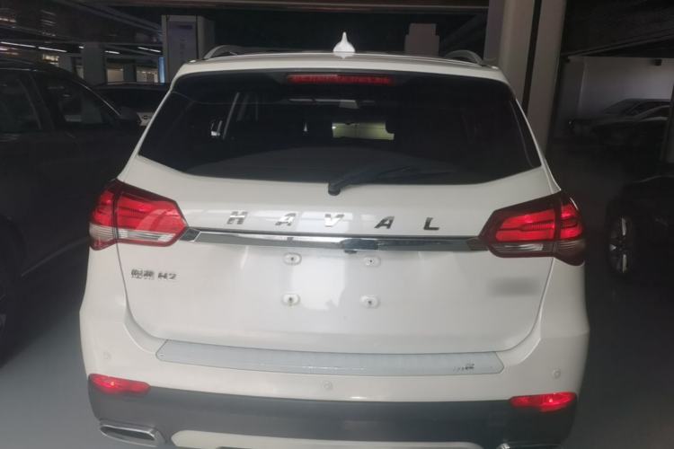 Used Haval H2 2018 1.5T Dual-Clutch Two-Wheel Drive Fashion Model China VI Standard Rear