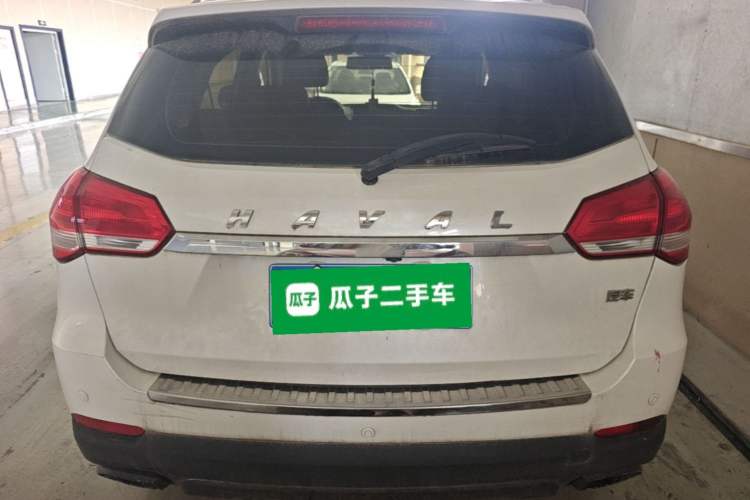 Used Haval H2 2018 Chuanxiang Edition Blue Badge 1.5T Manual Two-Wheel Drive Fashionable Model Rear