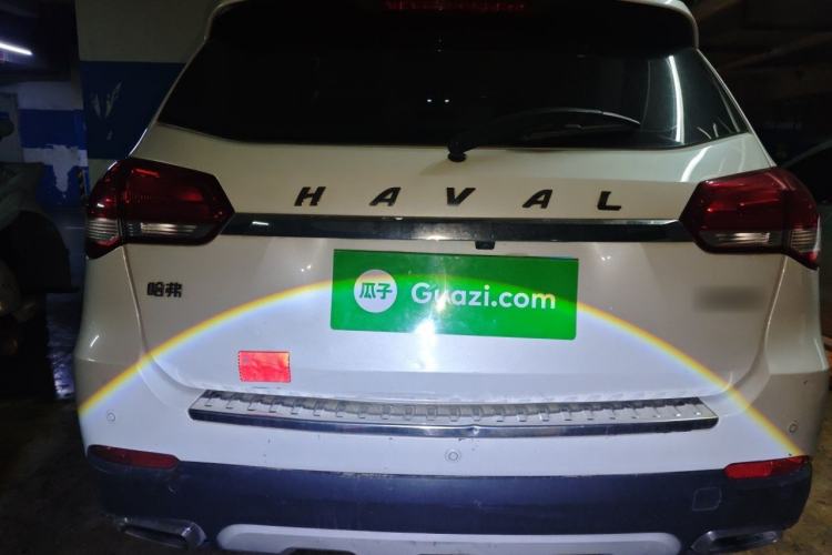 Used Haval H2 2018 Chuanxiang Edition Blue Badge 1.5T Dual-Clutch Two-Wheel Drive ZhiShang Model Rear