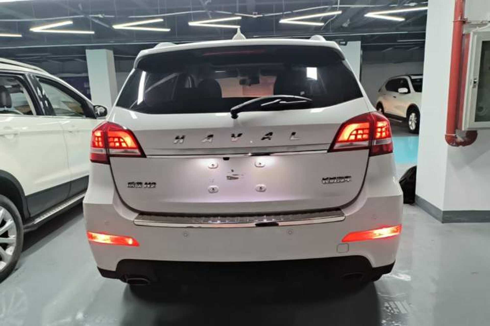 Used Haval H2 2018 Red-Label 1.5T Manual Two-Wheel Drive Luxury Model Rear