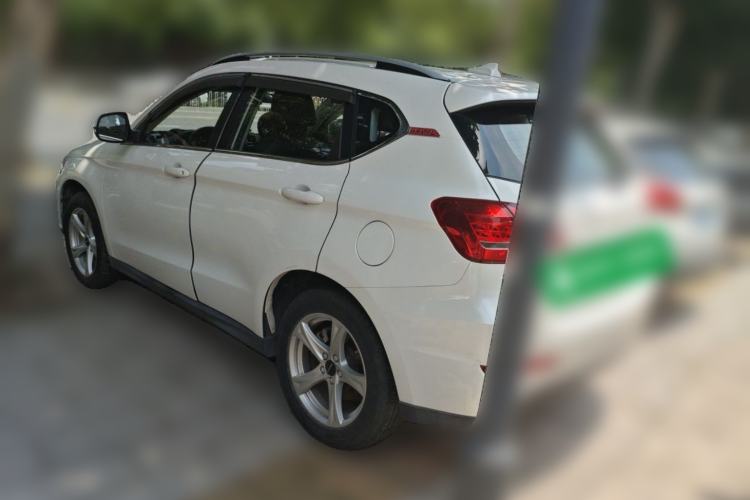 Used Haval H2 2018 Chuanxiang Edition 1.5T Dual-Clutch Two-Wheel Drive ZhiShang Model China V Standard Rear Left 45 Deg