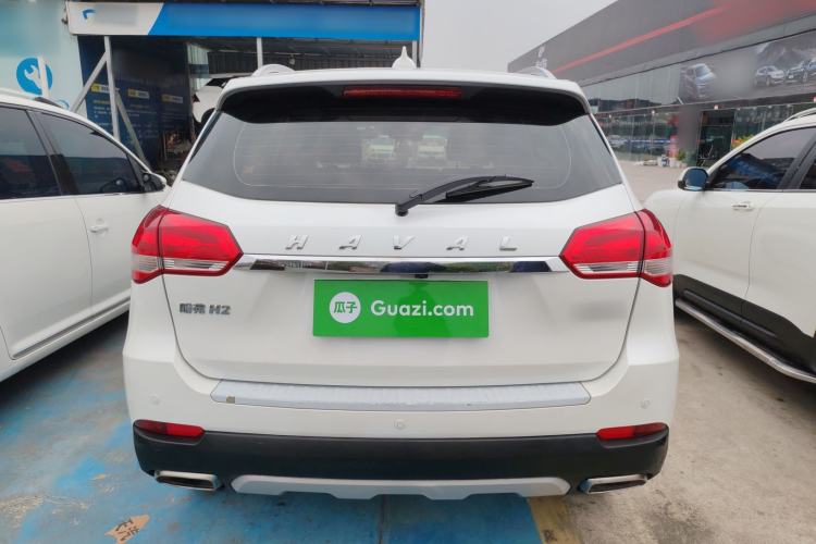 Used Haval H2 2018 Chuanxiang Edition Blue Badge 1.5T Dual-Clutch Two-Wheel Drive Fashionable Model Rear