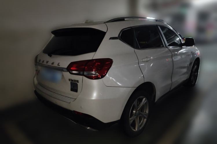 Used Haval H2 2018 Chuanxiang Edition Blue Badge 1.5T Manual Two-Wheel Drive Fashionable Model Rear Right 45 Deg
