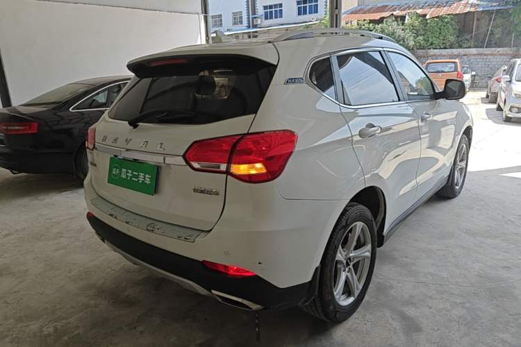 Used Haval H2 2018 Chuanxiang Edition Blue Badge 1.5T Dual-Clutch Two-Wheel Drive Fashionable Model Rear Right 45 Deg